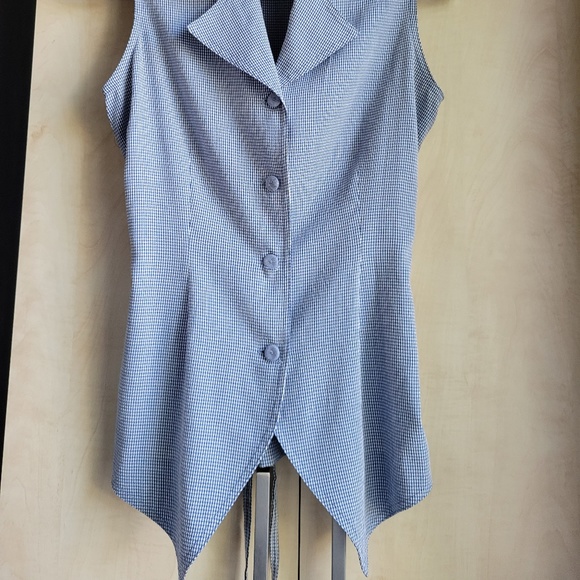 Vintage blouse wore once - Picture 2 of 3